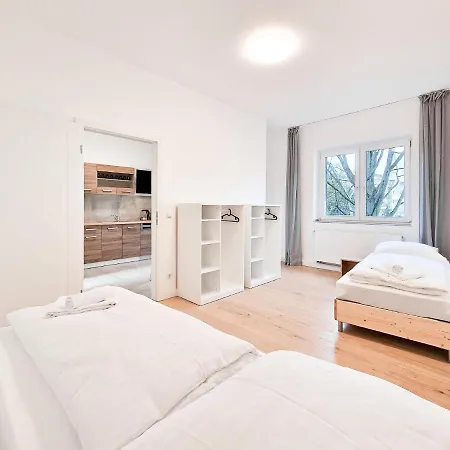 Raj Living - City Apartments With 1 Or 2 Rooms - 15 Min To Messe Dus And Old Town Dus Dusseldorf Exterior photo