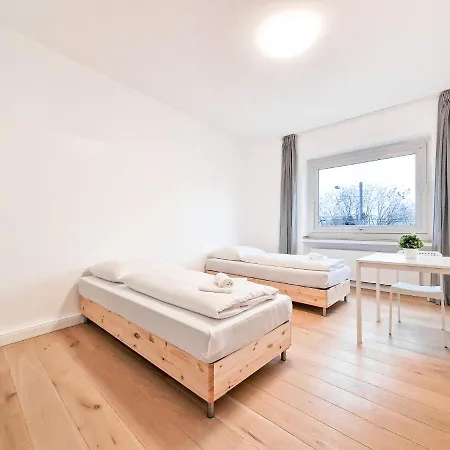Raj Living - City Apartments With 1 Or 2 Rooms - 15 Min To Messe Dus And Old Town Dus Dusseldorf Exterior photo