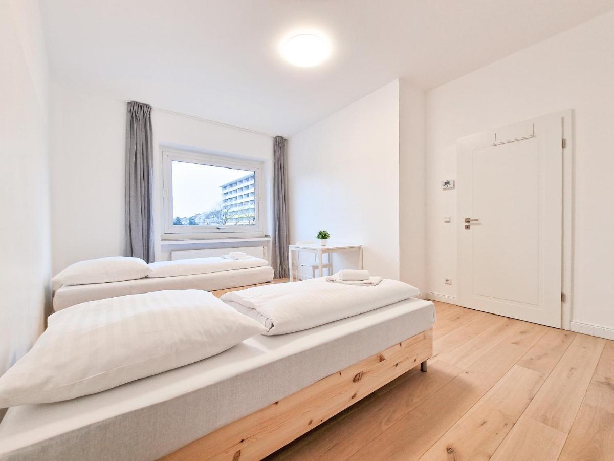 Apartment Raj Living - With 1 Or 2 - 15 Min To Messe Dus And Old Town Dus *